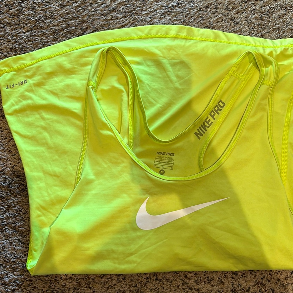 Nike dry fit tank